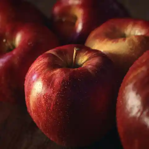 I Bought a Bag of Apples for a Mother with Two Little Kids at the Checkout — Three Days Later, a Police Officer Came Looking for Me at Work