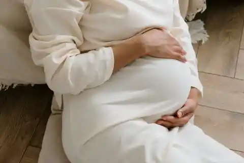 At 35 Weeks Pregnant, My Husband Woke Me up in the Middle of the Night — What He Said Made Me File for Divorce