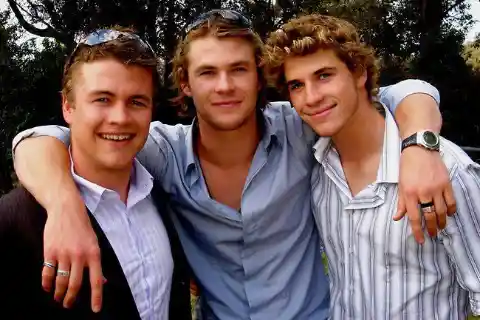 Chris Hemsworth, Liam Hemsworth & Luke Hemsworth