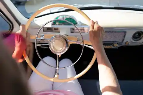 Passengers in My Car Mocked Me the Whole Ride – Then a Cop Pulled Us over and Taught Them a Lesson