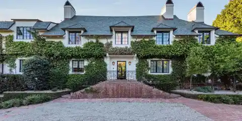 Adam Levine and Behati Prinsloo’s Mansion in Beverly Hills