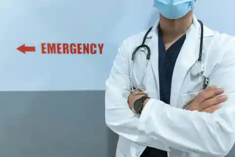 My Newborn Was Screaming in the ER When a Man in a Rolex Said I Was Wasting Resources – Then the Doctor Burst Into the Room and Stunned Everyone