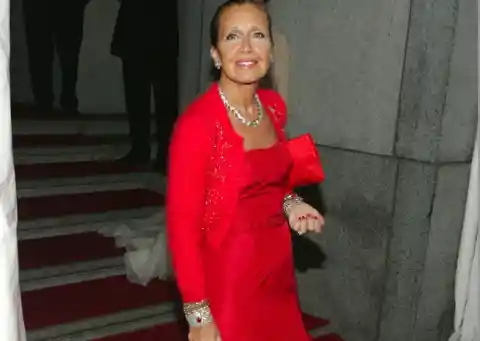 Danielle Steel - $420 million