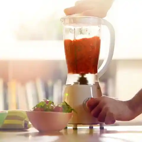 Cleaning the Blender in Dishwasher