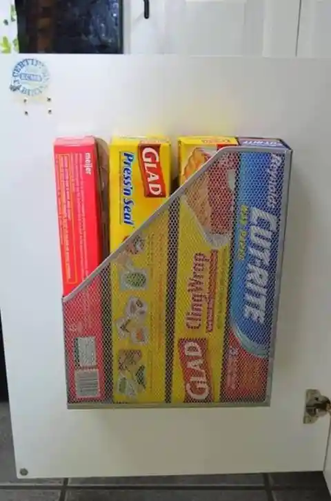 Desk Divider as Dish Organizer