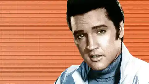 In what year did Elvis make his comeback to live performances after a seven-year break?