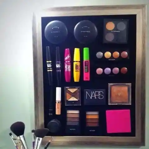 The Makeup Board