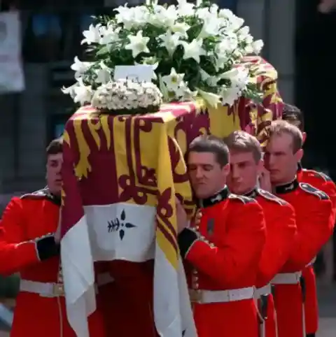 23. An Unforgettable Funeral