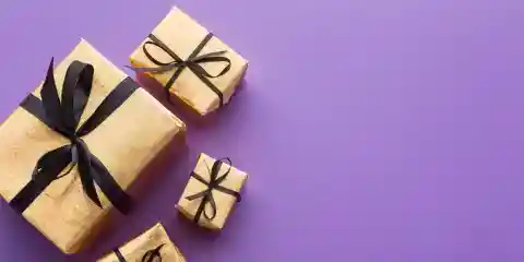 I Opened My Dad's Final Gift Right After His Funeral – What Was Inside Changed My Life Forever