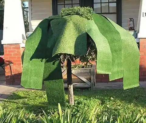 You’re Not Fooling Anyone With This “Tree”