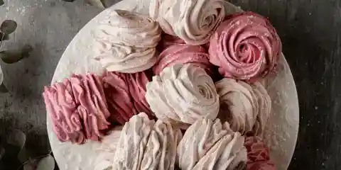 I Made Homemade Marshmallows for Children at the Hospital – When a Nurse Heard My Name, She Turned Pale and Said, 'I've Been Looking for You for 16 Years'