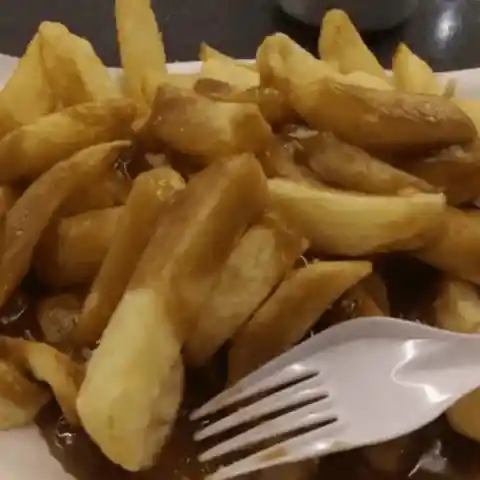Chips With Gravy Is A Dish That's Familiar To Most People