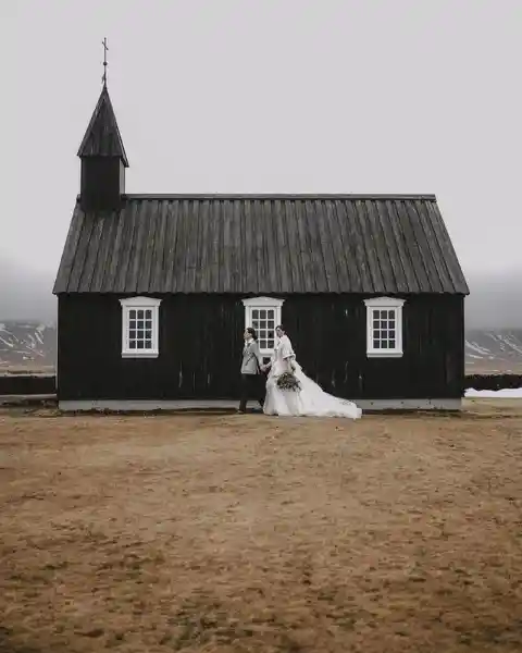 Love Finds A Church - Búðir, Iceland