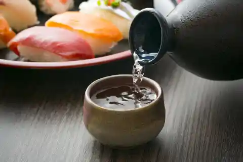 ¿De qué está hecho realmente el sake japonés?