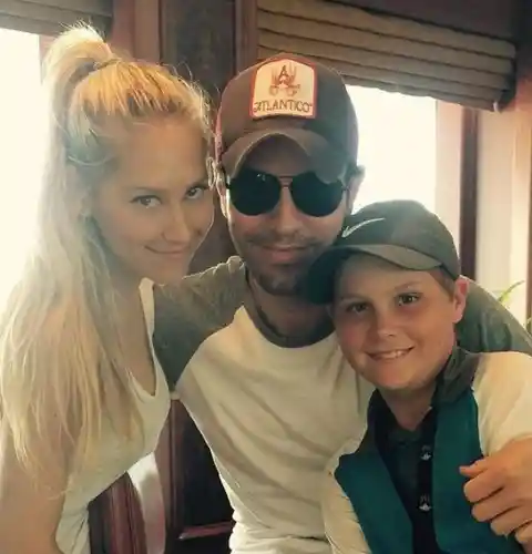 Anna Kournikova & Enrique Iglesias — 17 Years