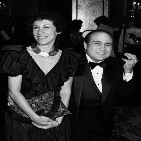 Danny DeVito and Rhea Perlman (1982)