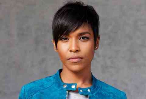 3. Short Hair, Bold Impact