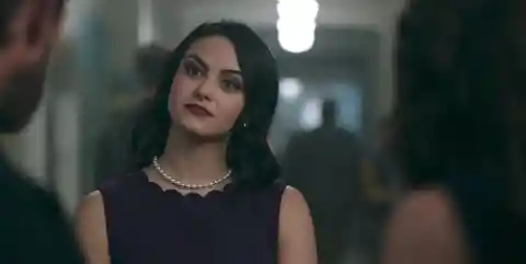 Camila Mendes