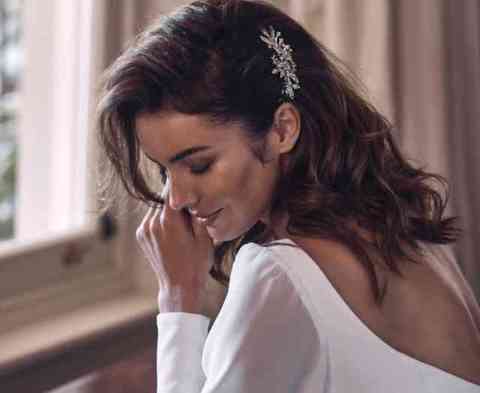 23. Side-Swept Hair