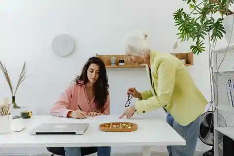 My Sister Kicked Me Out of Grandma's House, Which She Inherited – But She Had No Idea About Grandma's Secret