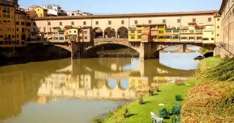 Ponte Vecchio – Italy