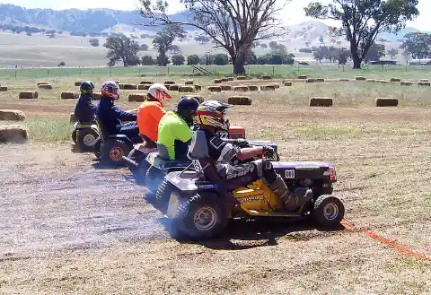 Lawn Mower Racing