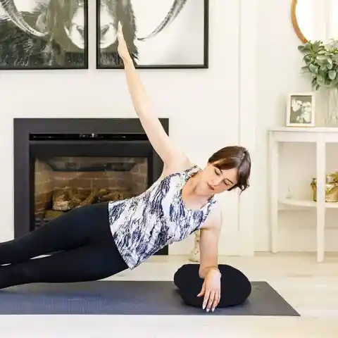 This Meditation Cushion Makes Yoga So Much Easier 