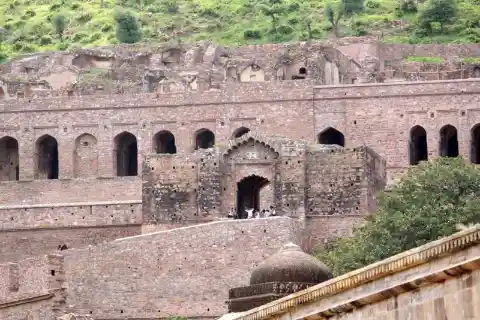 Haunted Bhangarh Fort