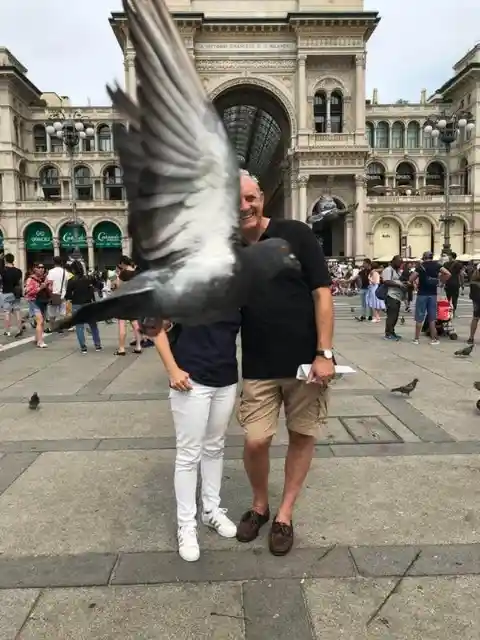 Photobombing Bird