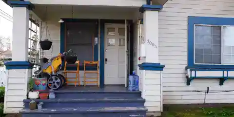 My Mom Crossed an Important Line So I Kicked Her Out of My House Without Hesitation