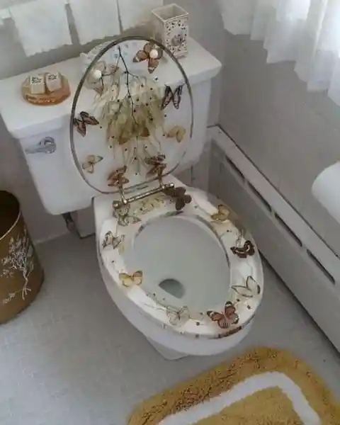 An Ethereal Toilet