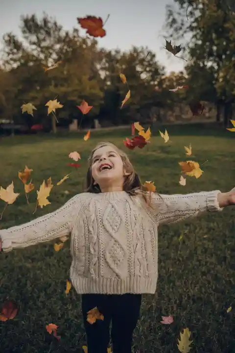 At My Husband's Corporate Party, Our Daughter Screamed, 'Mommy, Look! That's the Lady with the Worms!' – The Truth Behind It Left Me Shattered