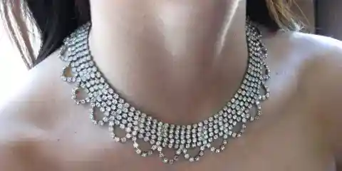 I Brought My Late Grandma's Necklace to a Pawn Shop to Pay My Rent – Then the Antique Dealer Went White and Said He Had Waited 20 Years for Me
