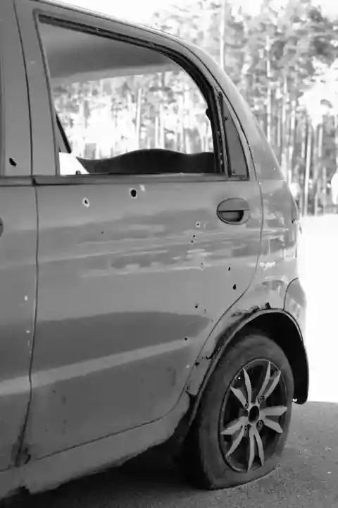 How to hide scratches on your car