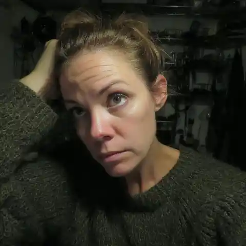 I Showed up at My Parents' for Christmas Only to Find Out My Older Sister Had Kicked Them Out and Made Them Live in Their Own Garage – It Was Her Biggest Mistake