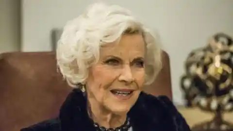 Honor Blackman